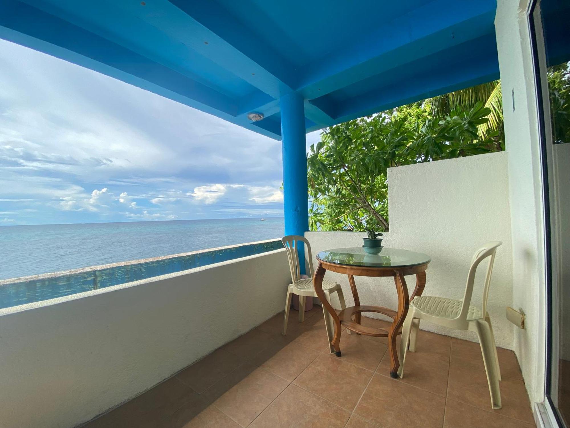 Camiguin Island Golden Sunset Beach Club Mambajao Dış mekan fotoğraf